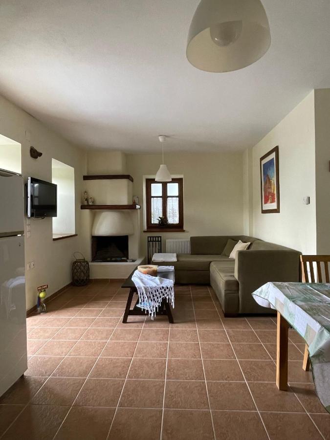 Camellia Guesthouse Anílio Pilíu Kültér fotó
